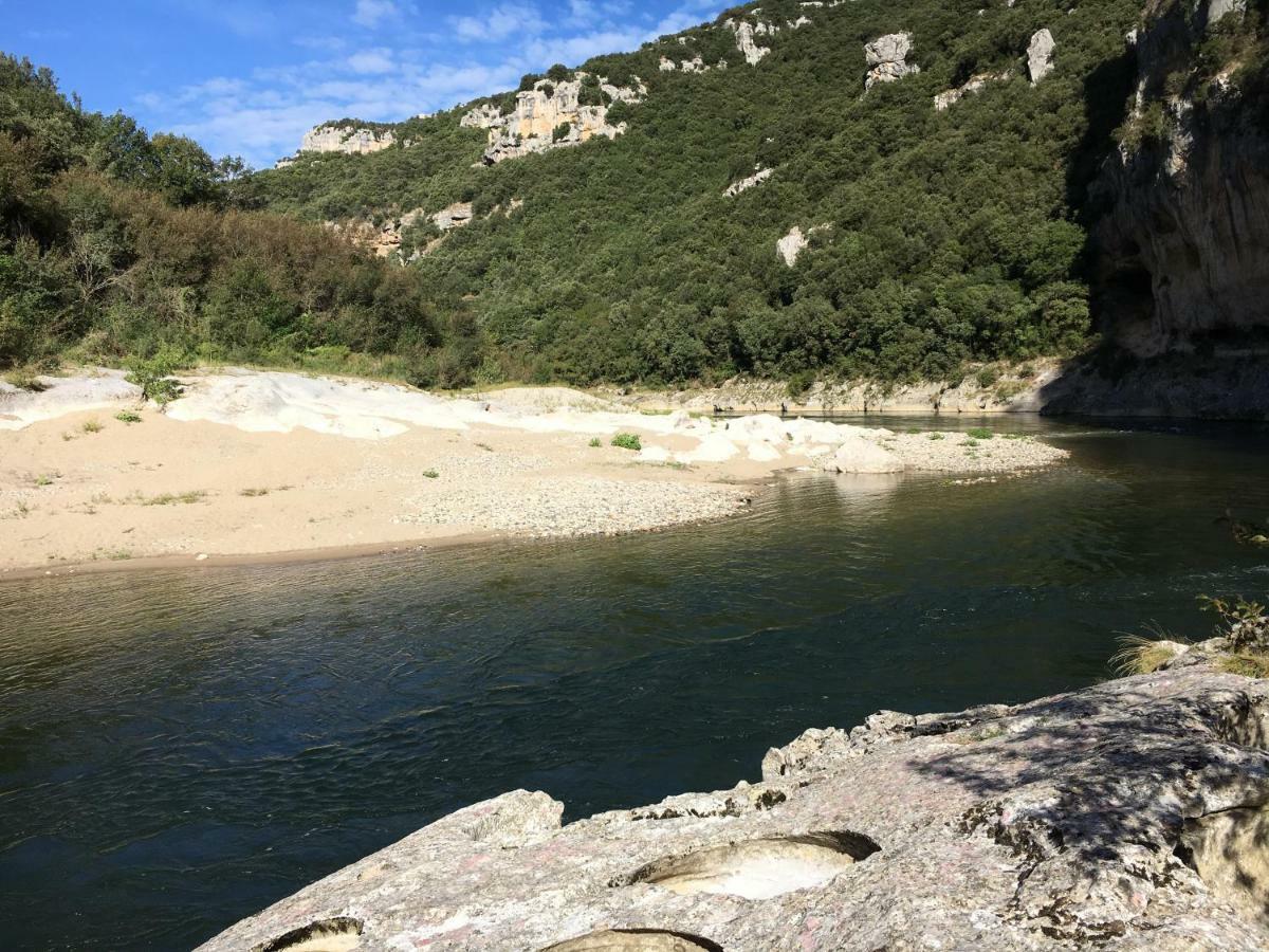 Domaine Forvent Saint-Julien-de-Peyrolas Exterior foto